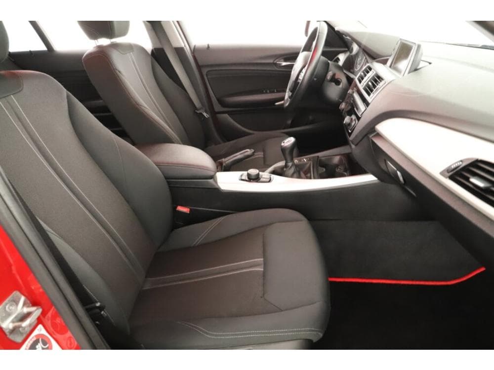 2015 BMW 1-SERIES - 7