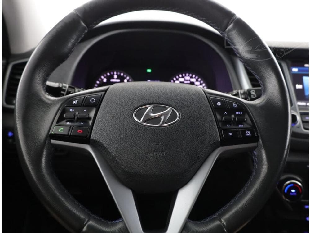 2017 Hyundai TUCSON - 8