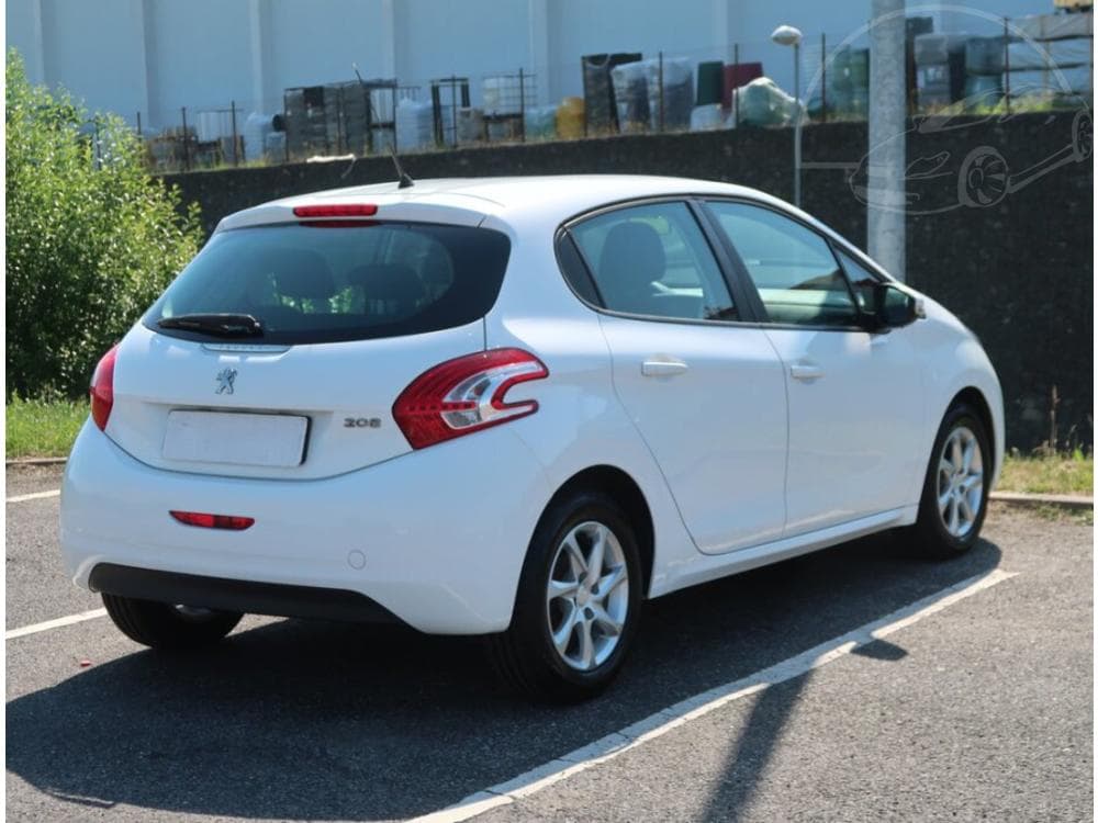 2014 Peugeot 208 - 5