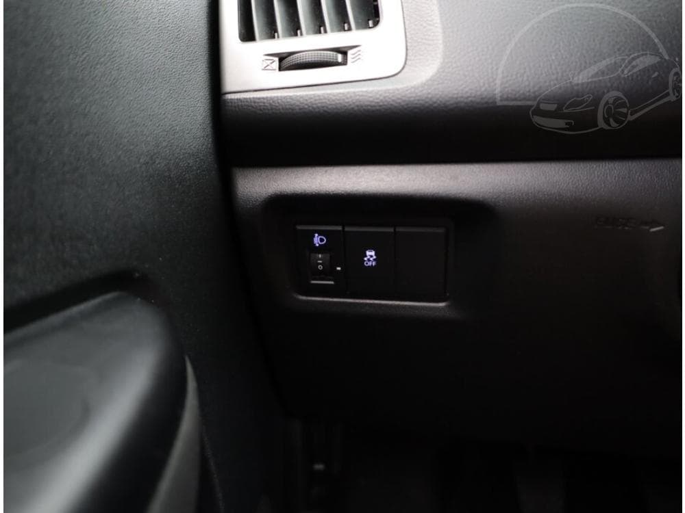 2014 Hyundai i20 - 11