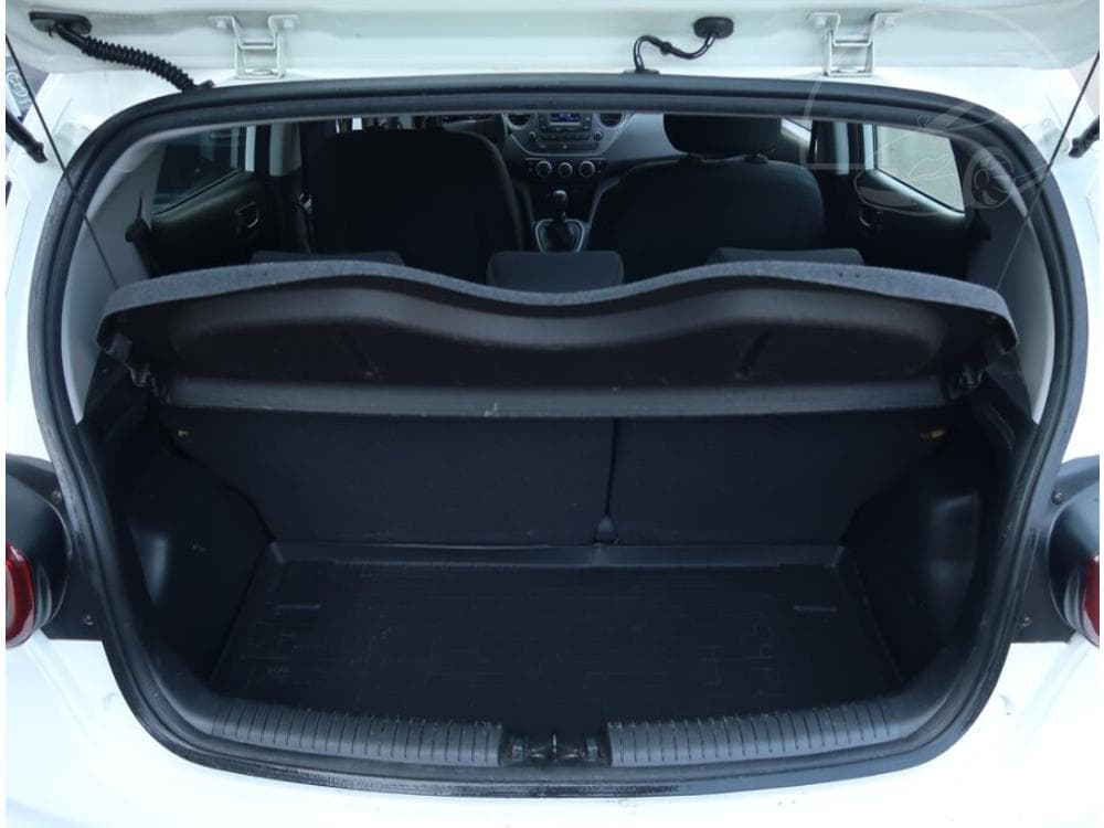 2018 Hyundai i10 - 13