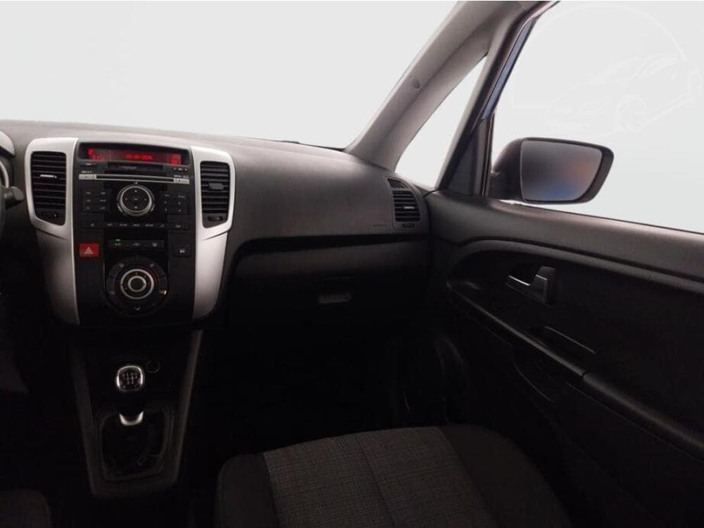 2010 Kia VENGA - 8