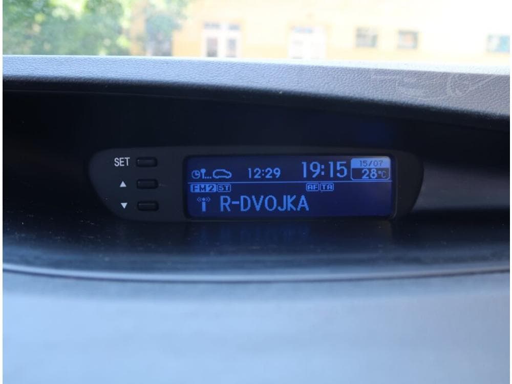 2011 Hyundai i20 - 14