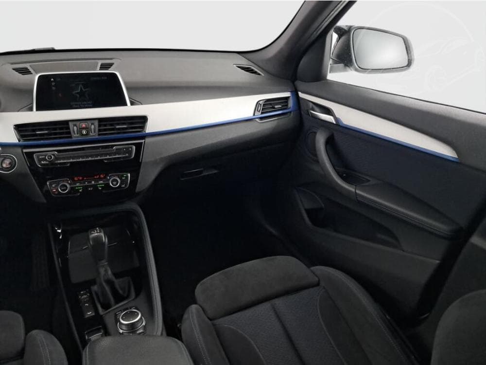 2017 BMW X1 - 8