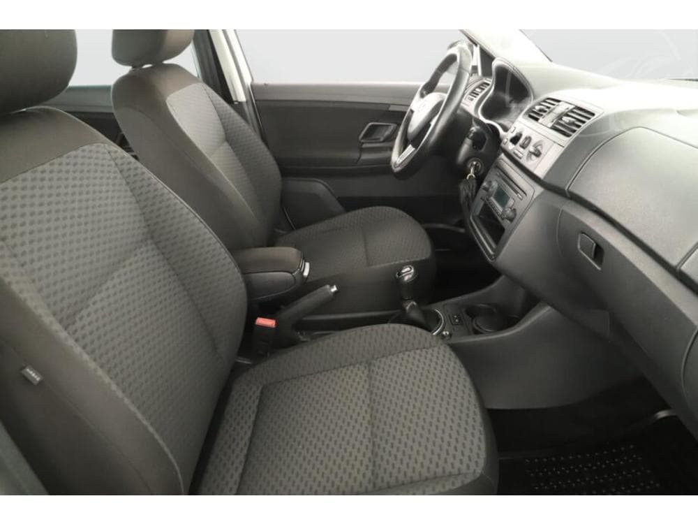 2014 Škoda FABIA - 7