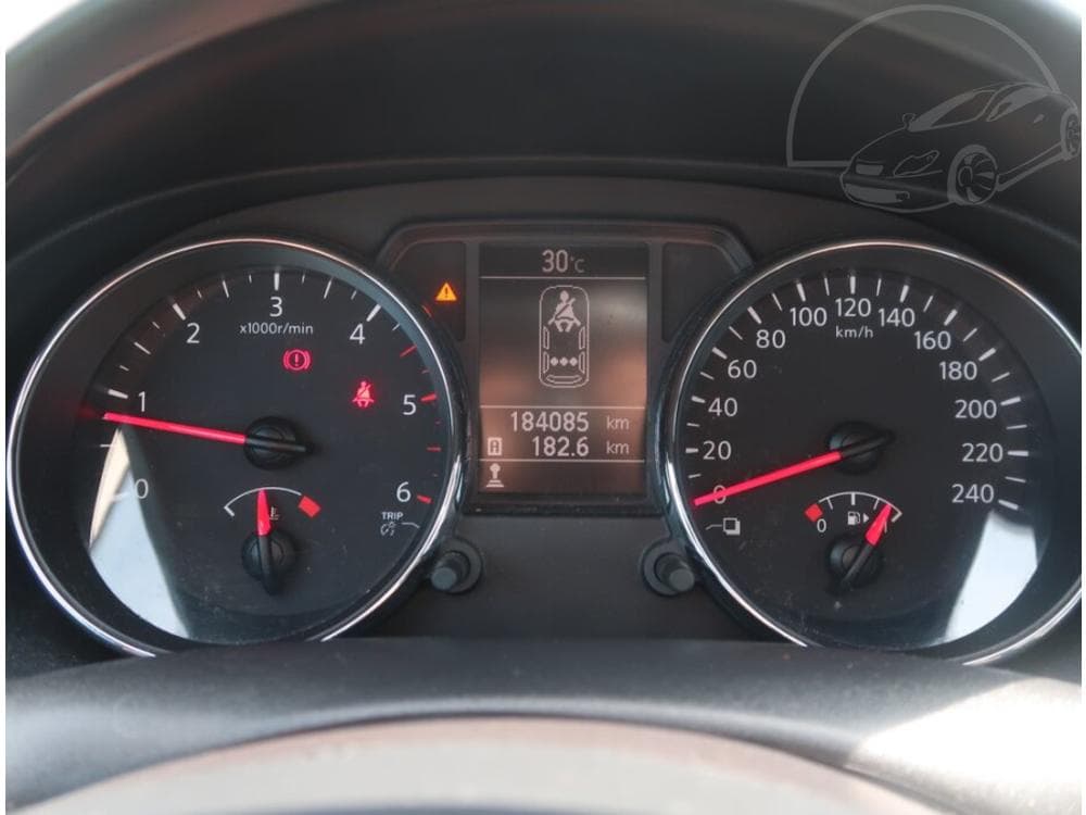 2012 Nissan QASHQAI - 11