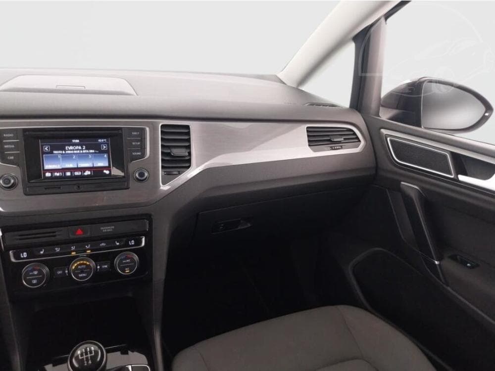 2016 Volkswagen GOLF - 8