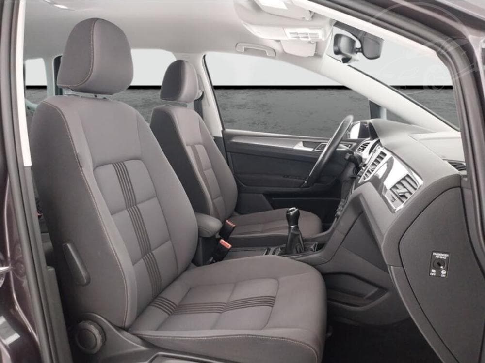 2016 Volkswagen GOLF - 9