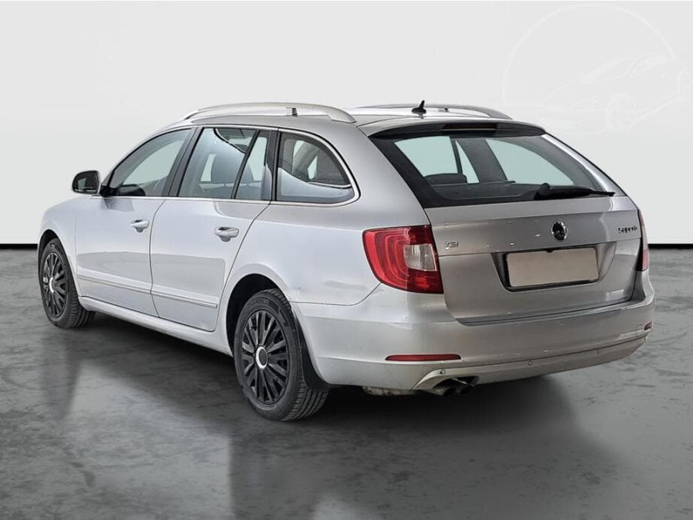 2010 Škoda SUPERB - 4