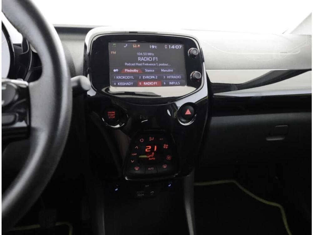 2016 Toyota AYGO - 6