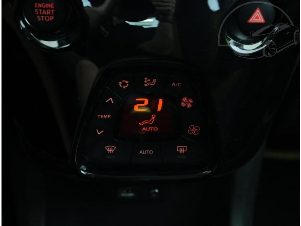 2016 Toyota AYGO - 9