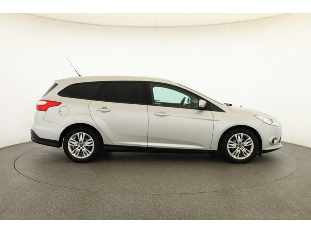 2011 Ford FOCUS - 6