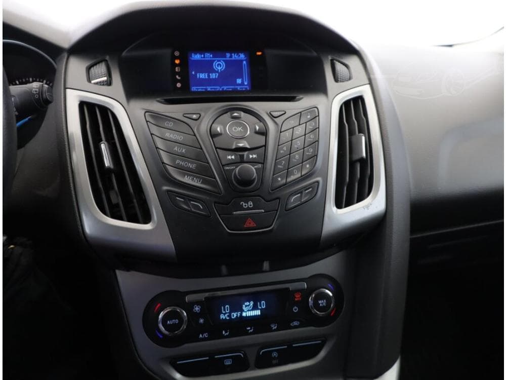 2011 Ford FOCUS - 10