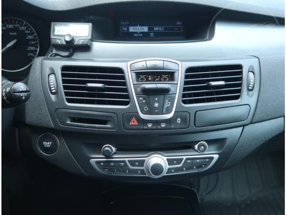 2009 Renault LAGUNA - 12