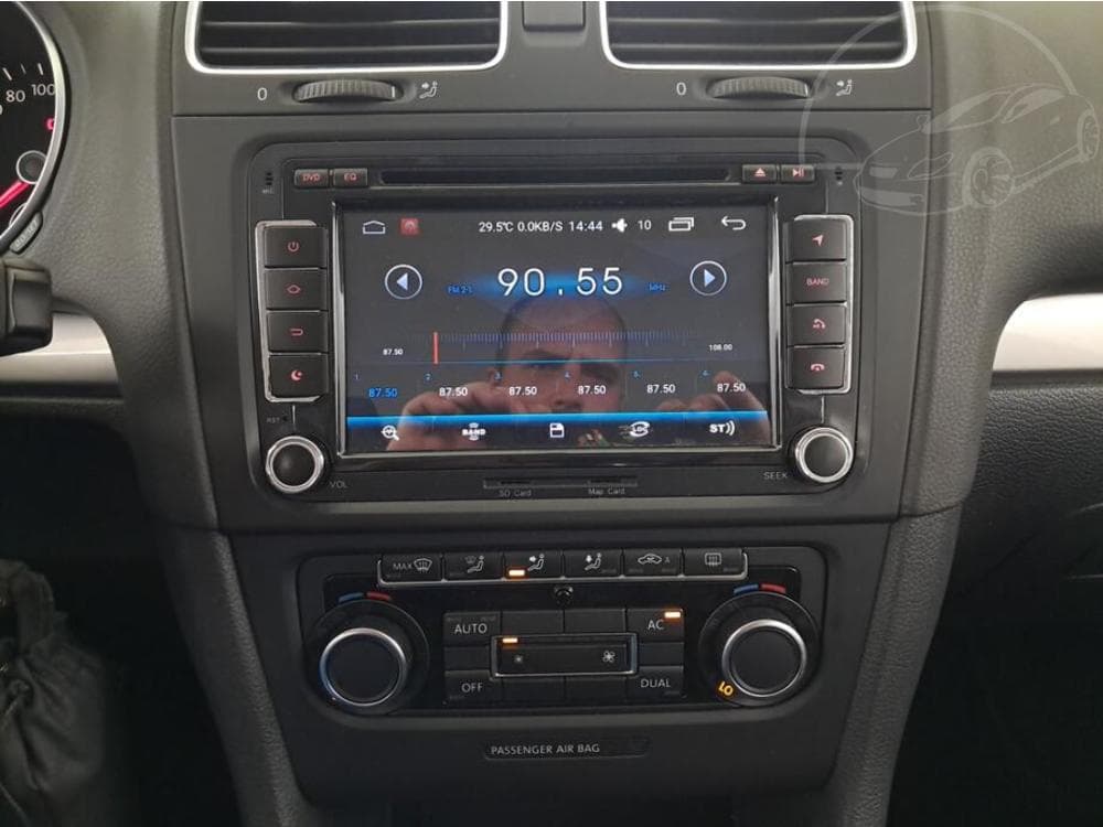 2011 Volkswagen GOLF - 12