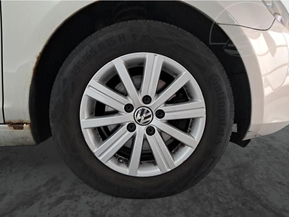 2011 Volkswagen GOLF - 14
