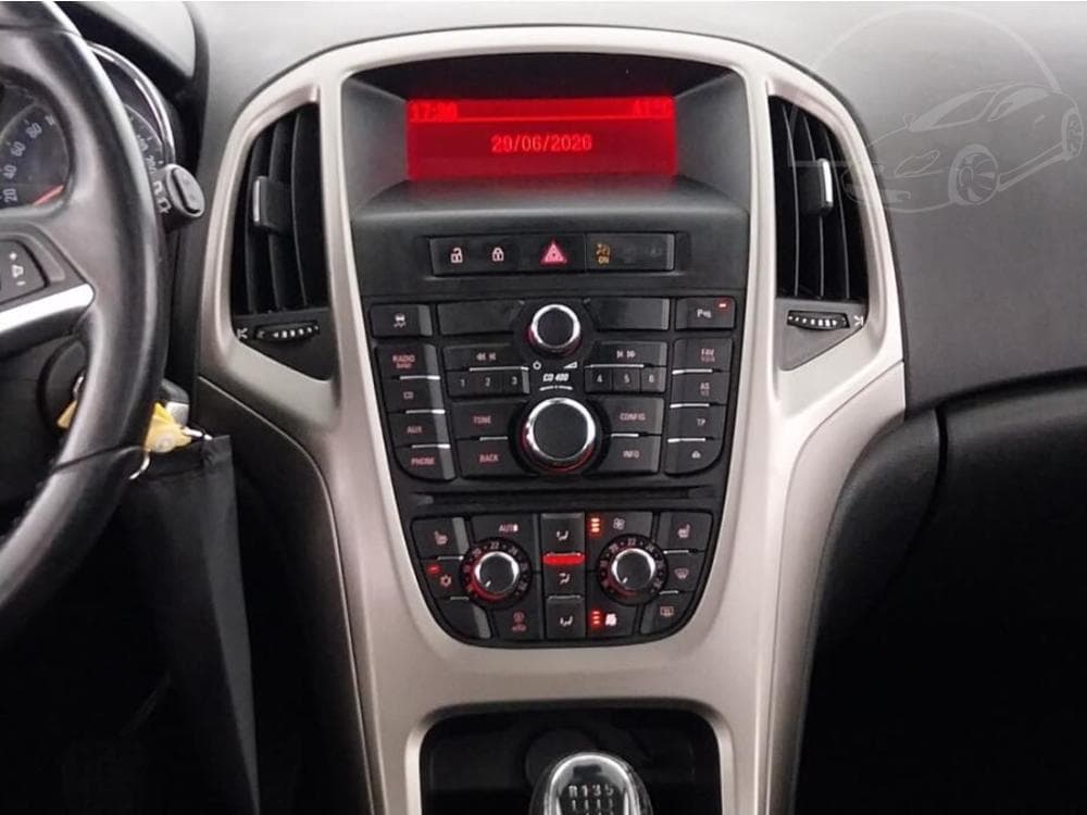 2010 Opel ASTRA - 12