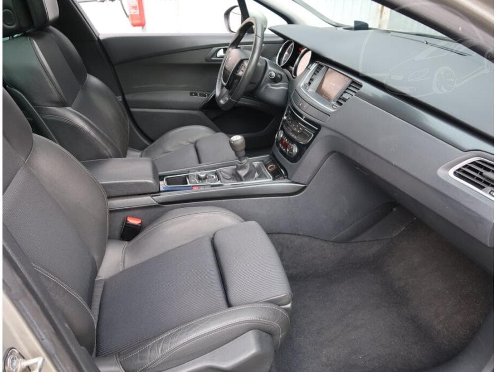 2011 Peugeot 508 - 9