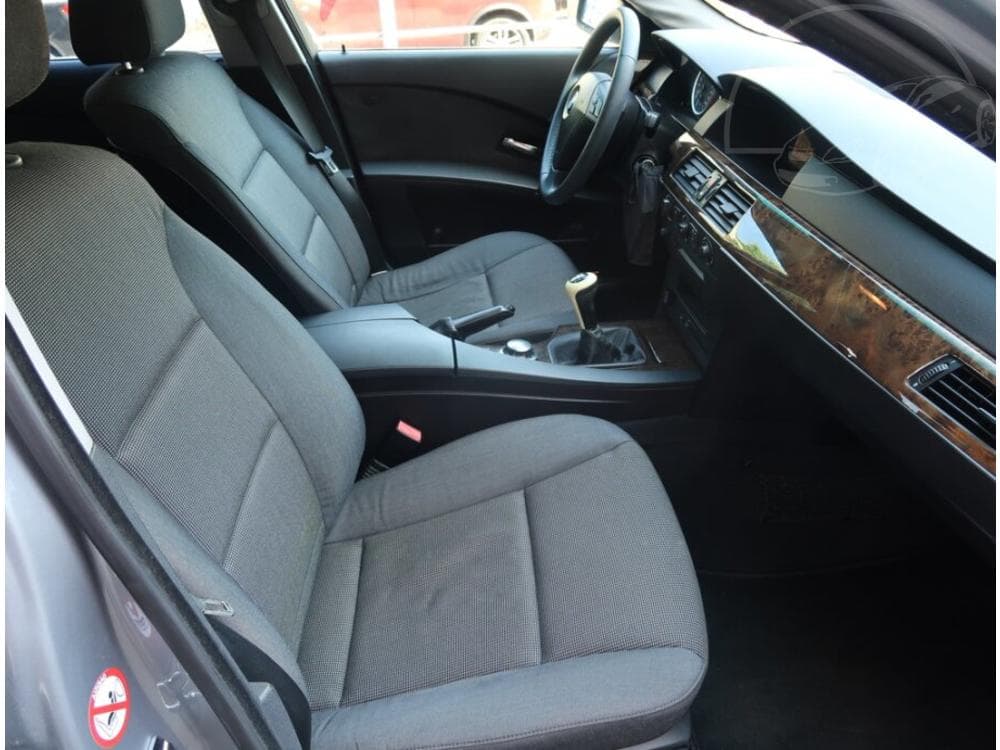2004 BMW 5-SERIES - 9