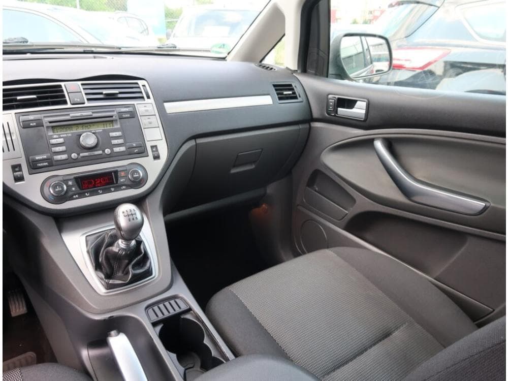 2010 Ford C-MAX - 8