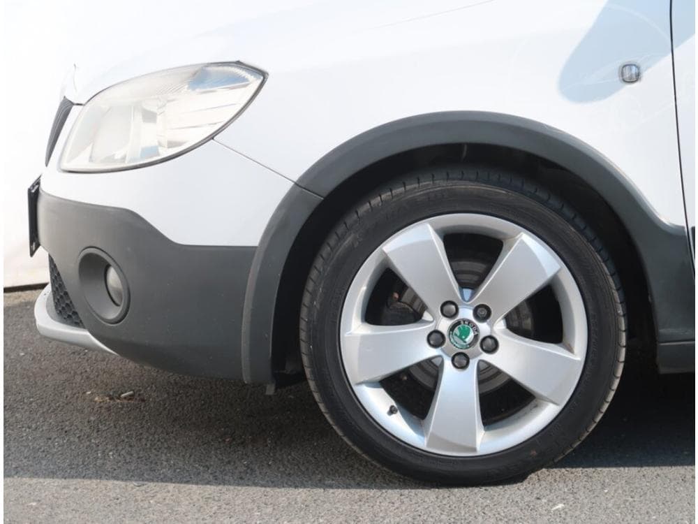 2013 Škoda ROOMSTER - 14
