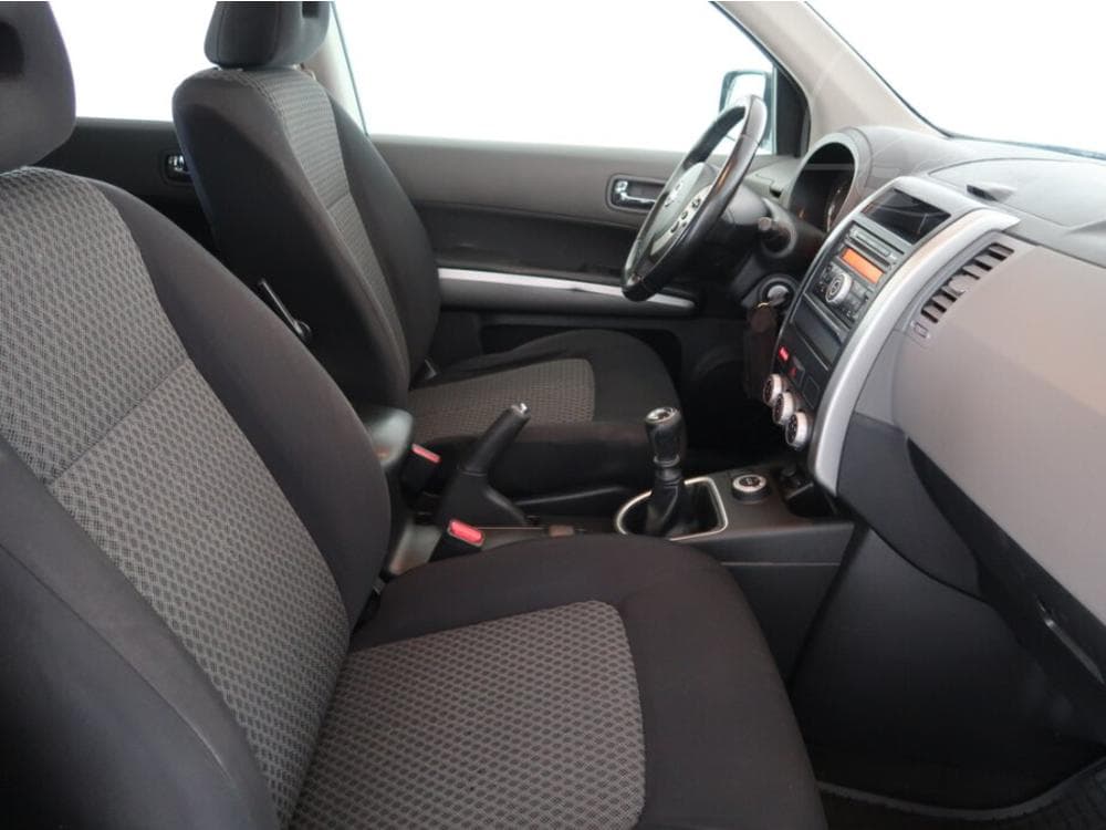 2008 Nissan X-TRAIL - 9