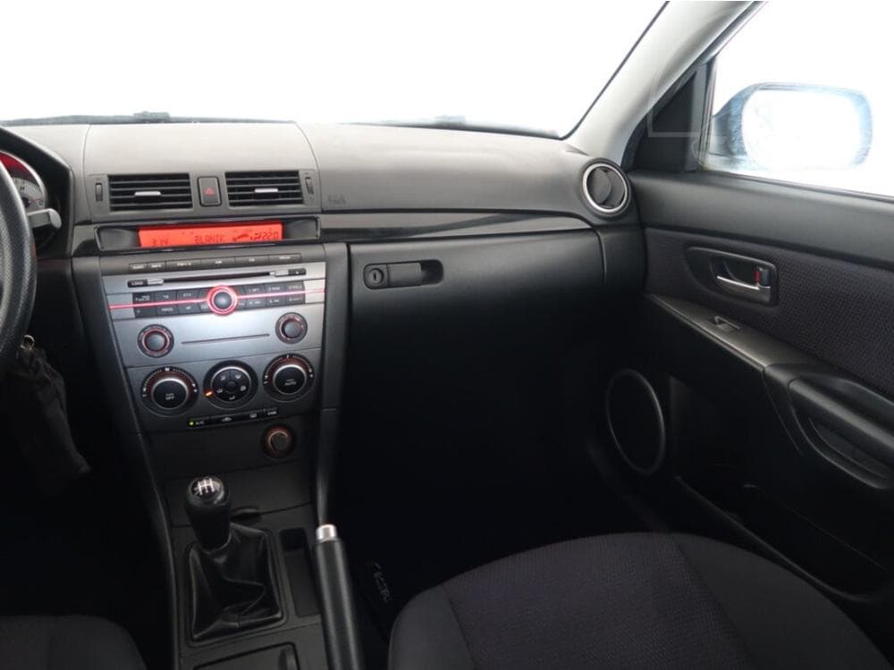 2006 Mazda 3 - 8