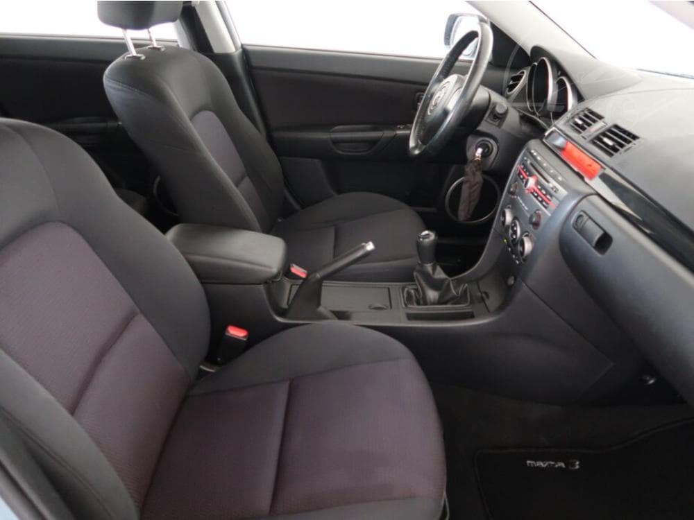 2006 Mazda 3 - 9