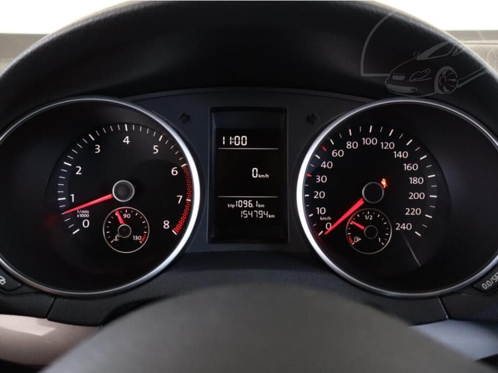 2010 Volkswagen GOLF - 9