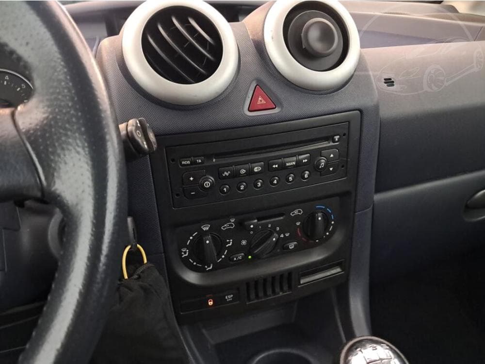 2005 Peugeot 1007 - 11