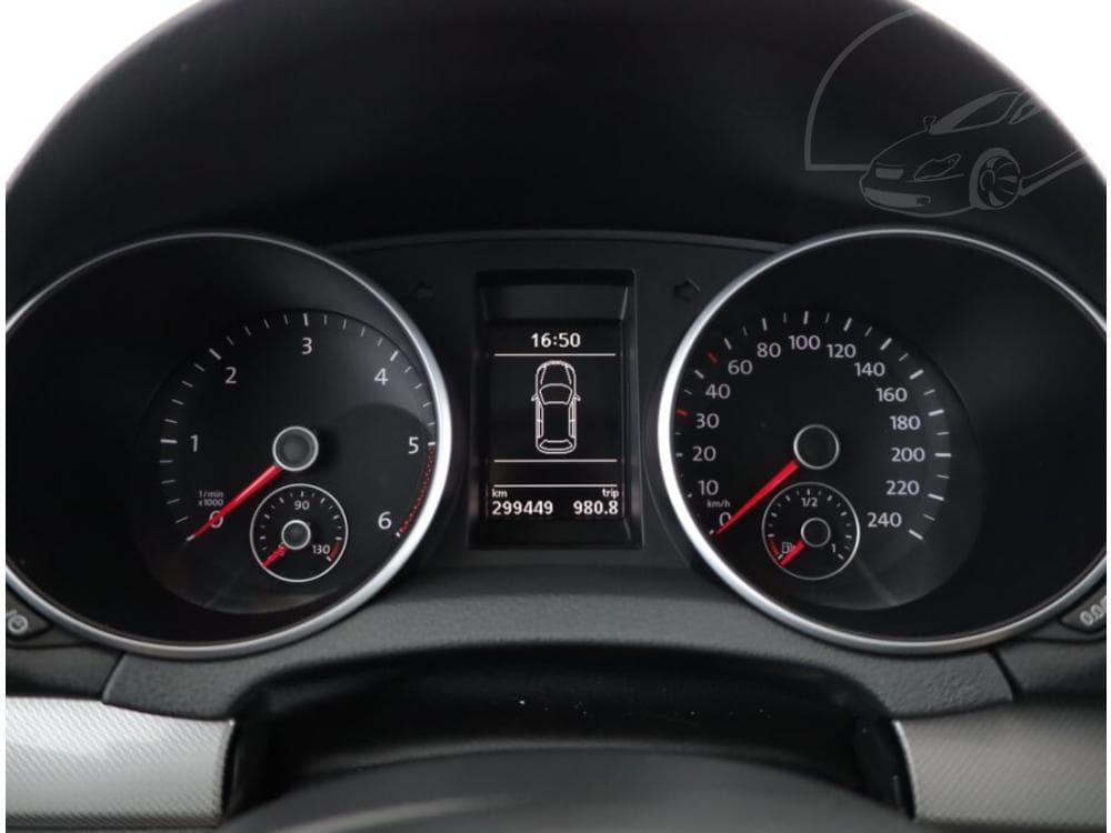 2012 Volkswagen GOLF - 8