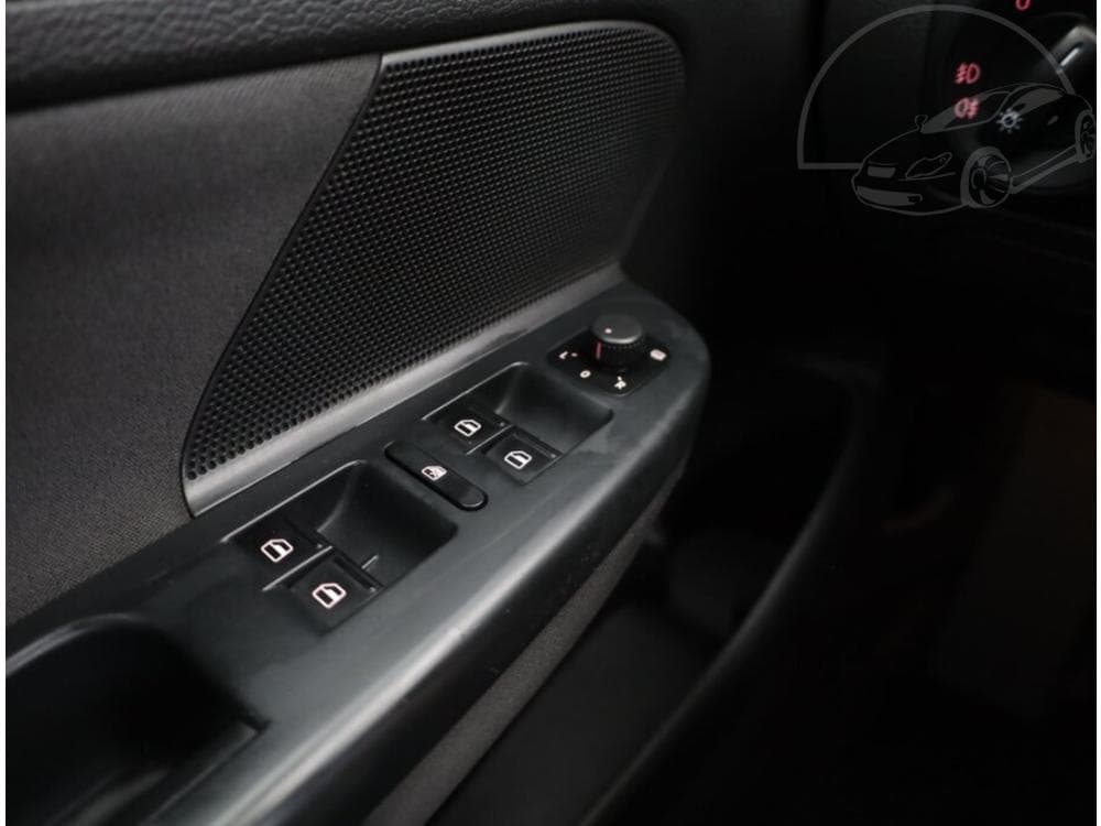 2012 Volkswagen GOLF - 10
