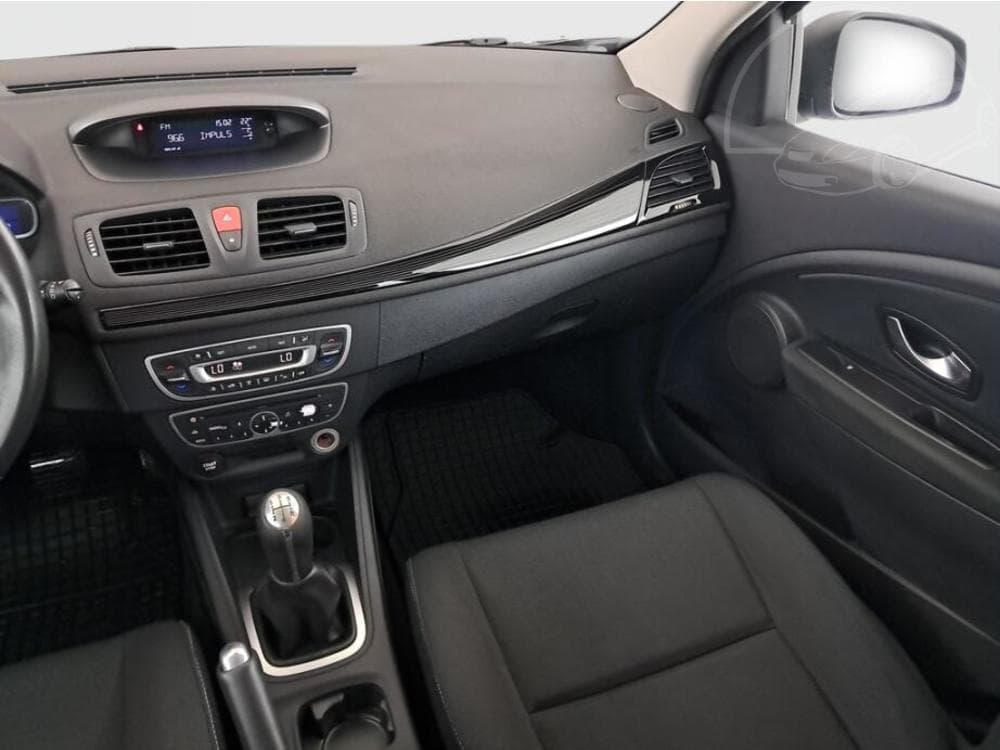2011 Renault MEGANE - 8