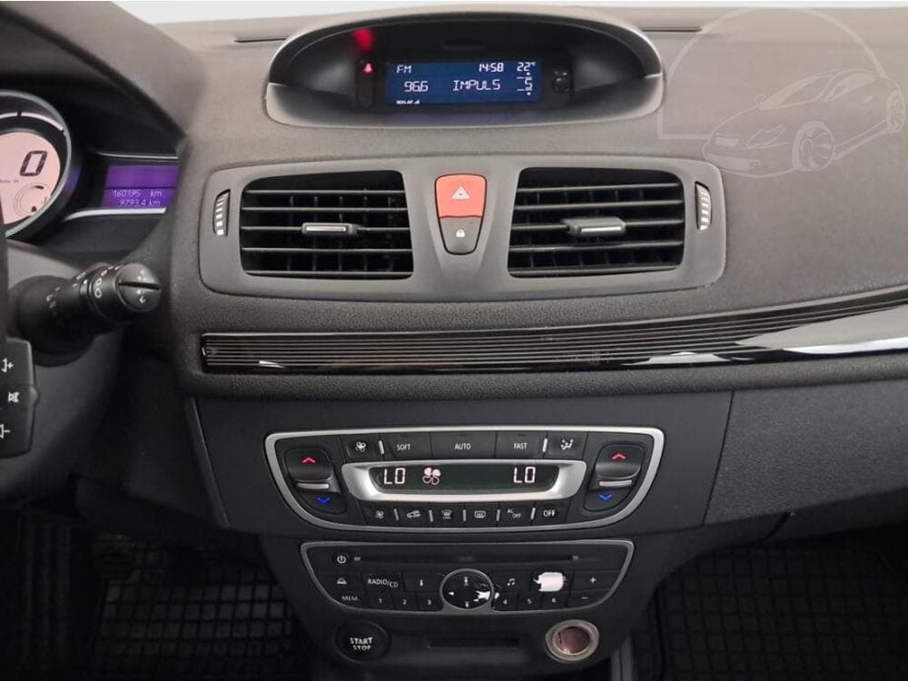 2011 Renault MEGANE - 12