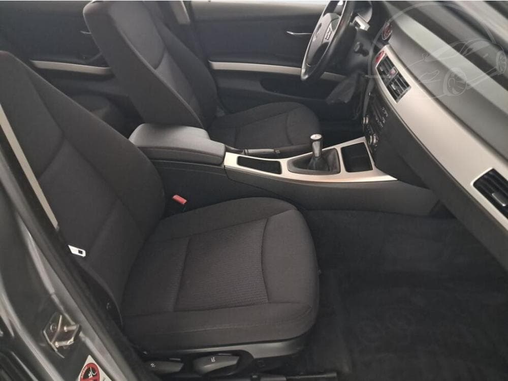 2009 BMW 3-SERIES - 9