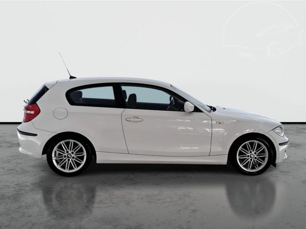 2011 BMW 1-SERIES - 6