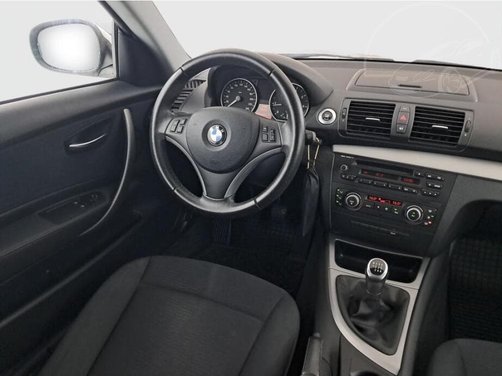 2011 BMW 1-SERIES - 7