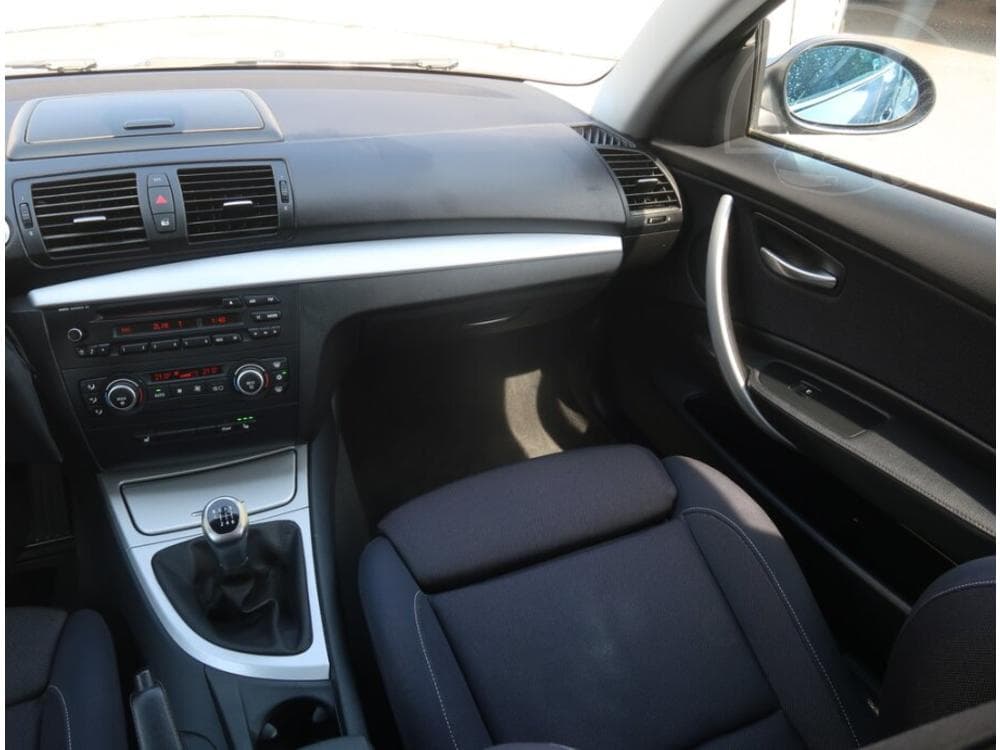 2008 BMW 1-SERIES - 8