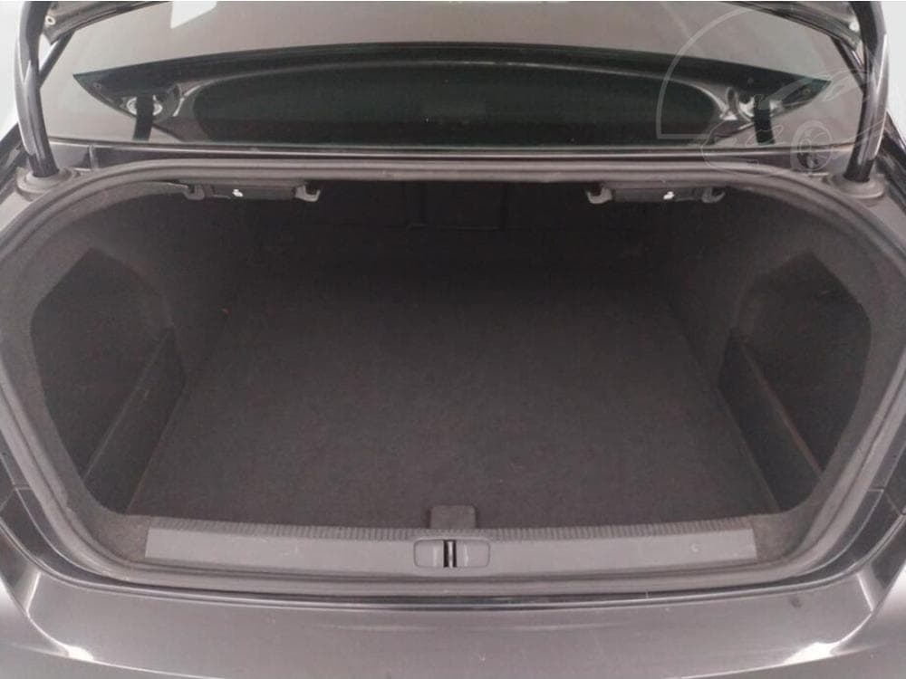 2011 Volkswagen PASSAT - 14
