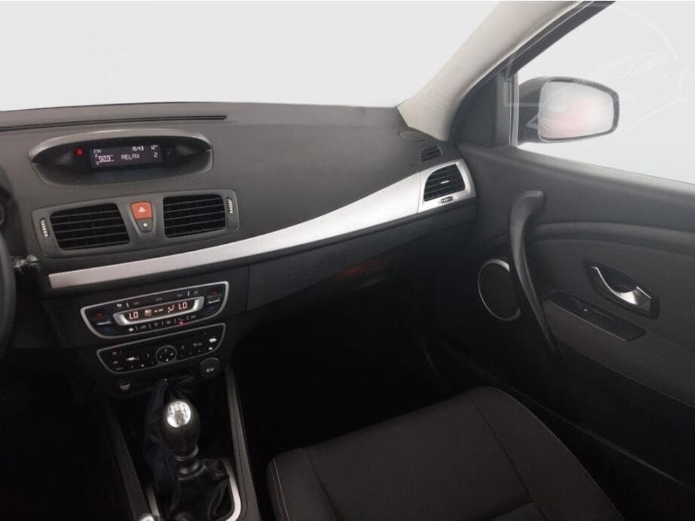2010 Renault MEGANE - 8