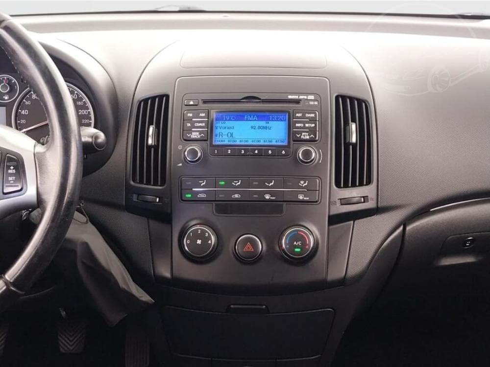 2012 Hyundai i30 - 12