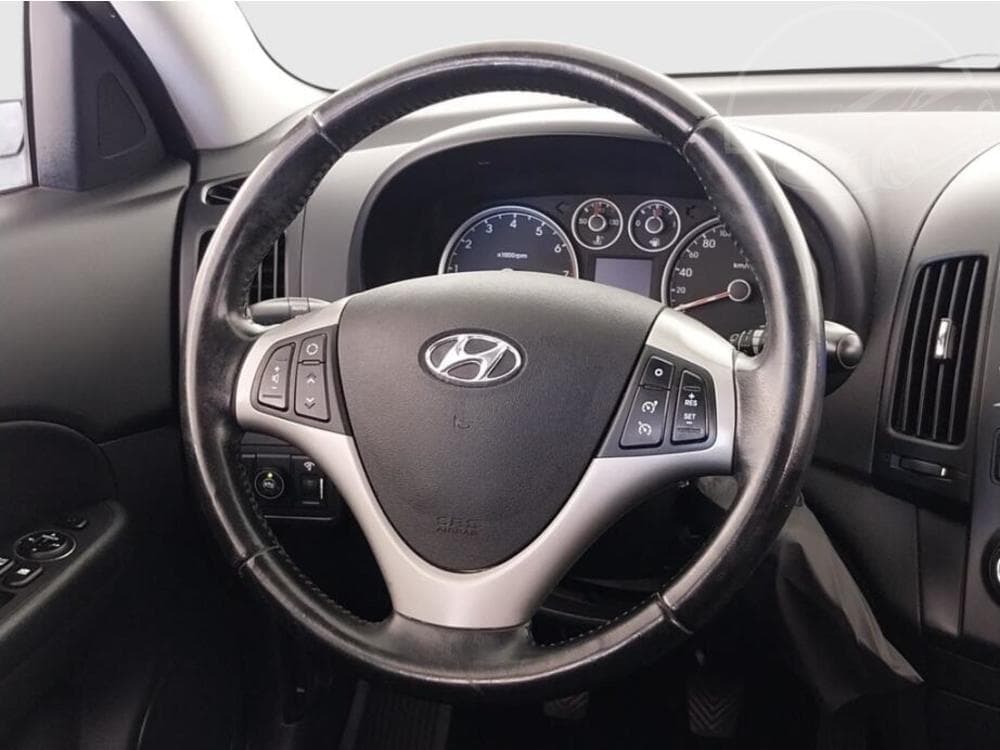 2012 Hyundai i30 - 15