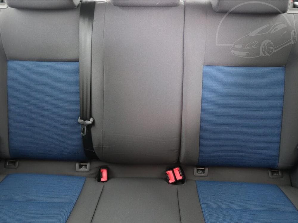 2005 Volkswagen GOLF - 10