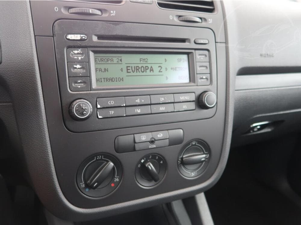 2005 Volkswagen GOLF - 12