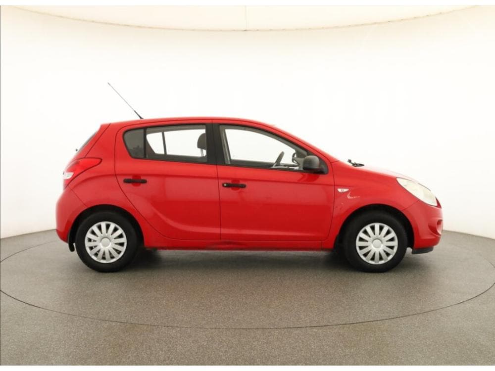 2010 Hyundai i20 - 6