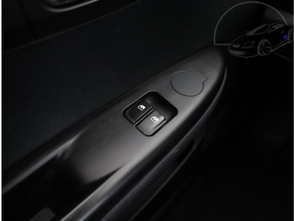 2010 Hyundai i20 - 13