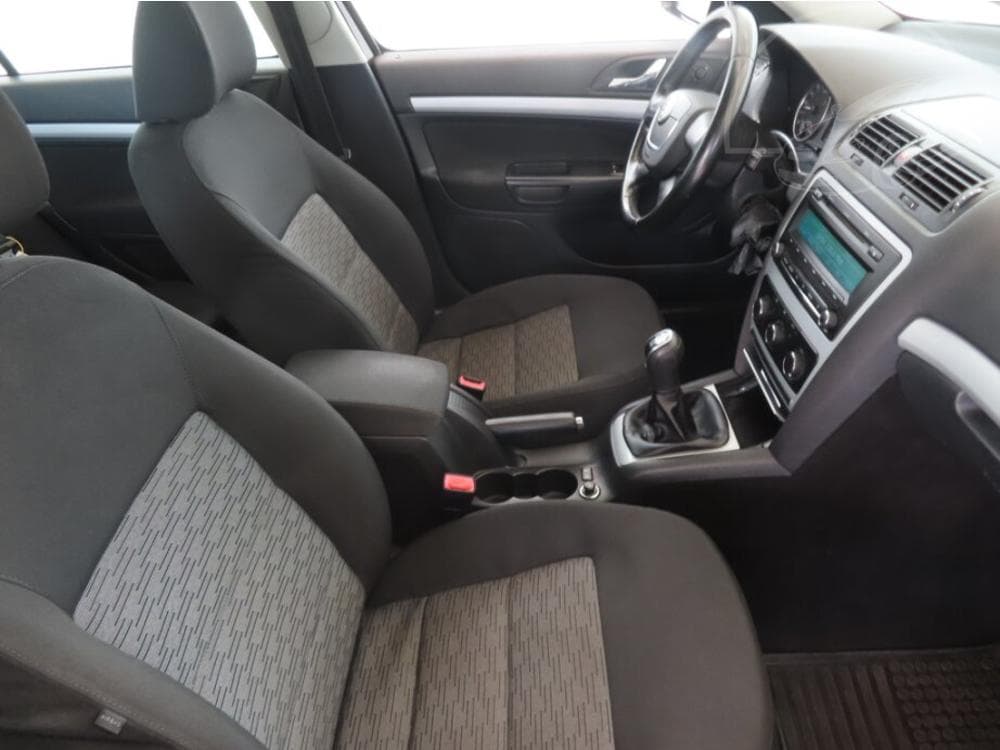 2011 Škoda OCTAVIA - 9