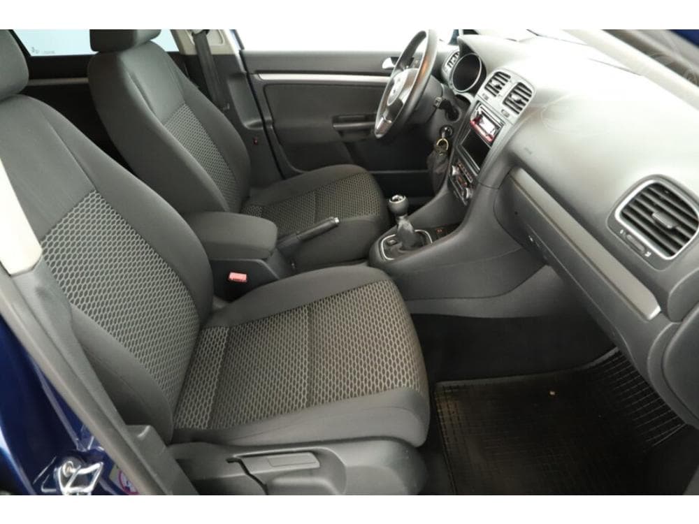 2010 Volkswagen GOLF - 7