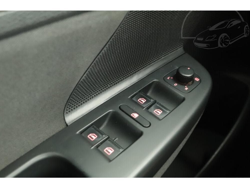 2010 Volkswagen GOLF - 10