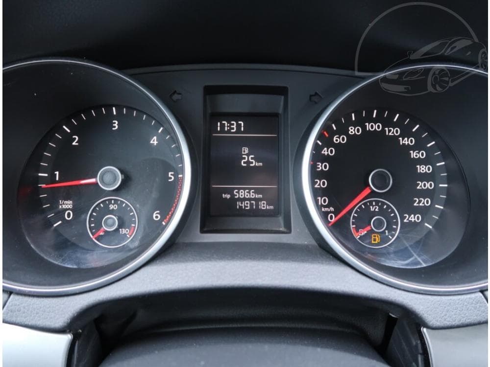 2010 Volkswagen GOLF - 11